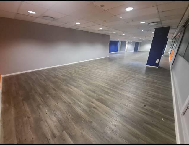222.80M² OFFICE TO LET IN CLAREMONT